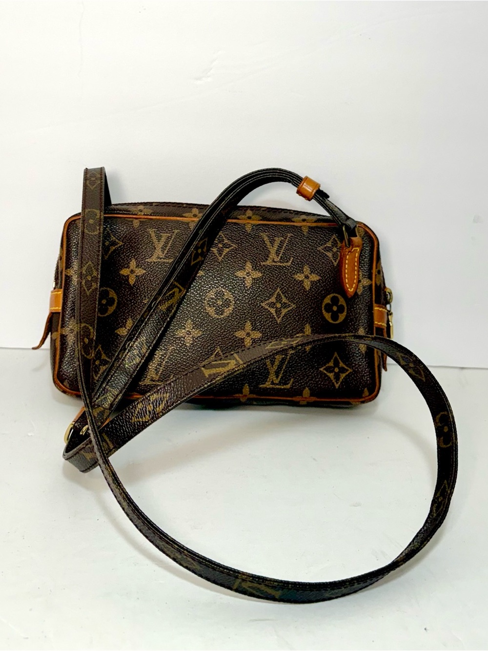 Louis Vuitton Monogram Canvas Crossbody Bag in Brown - Picture 13 of 15